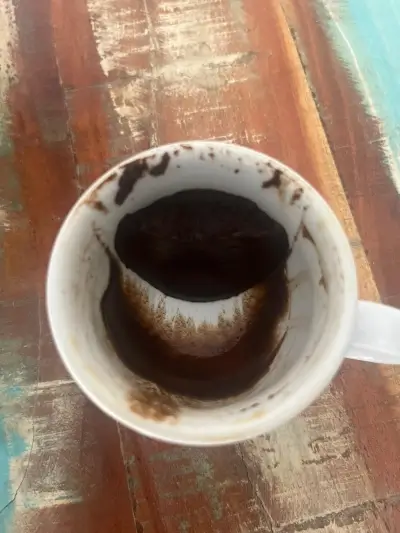 Die Türkische Kaffee Zeremonie tuerkischer-kaffee-verbliebener-kaffeesatz